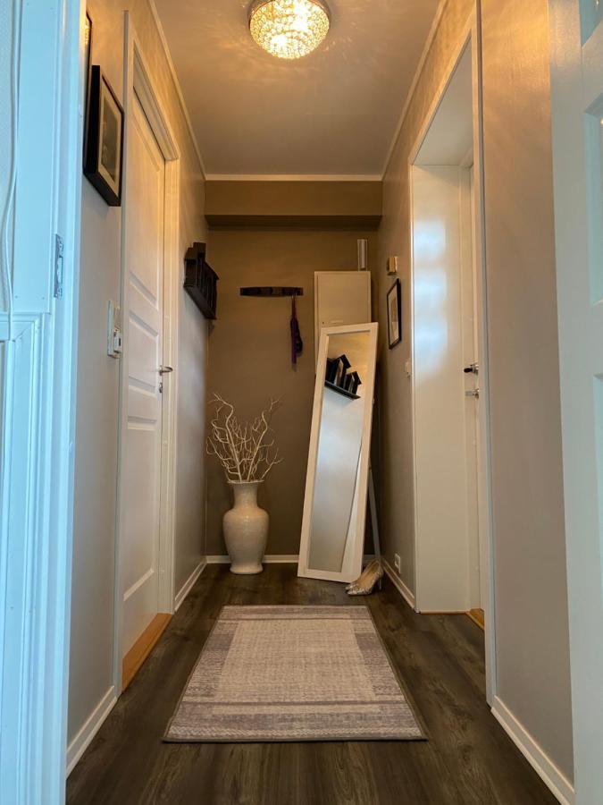 Lyngen, Mackay Appartment, Lyngen Lyngseidet Екстериор снимка