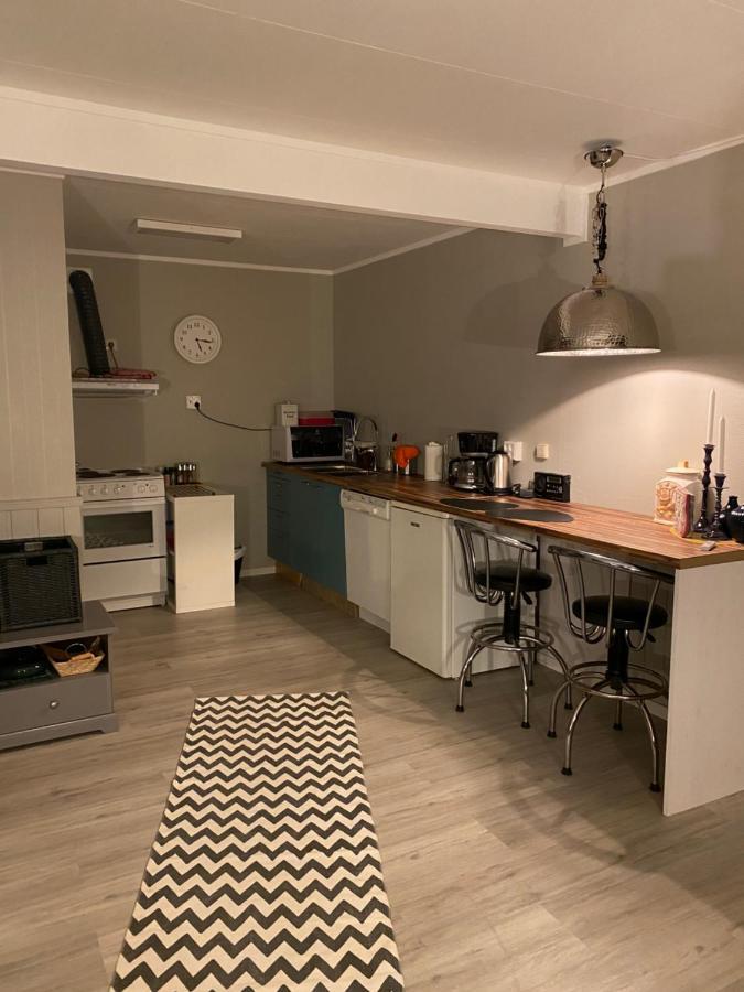 Lyngen, Mackay Appartment, Lyngen Lyngseidet Екстериор снимка