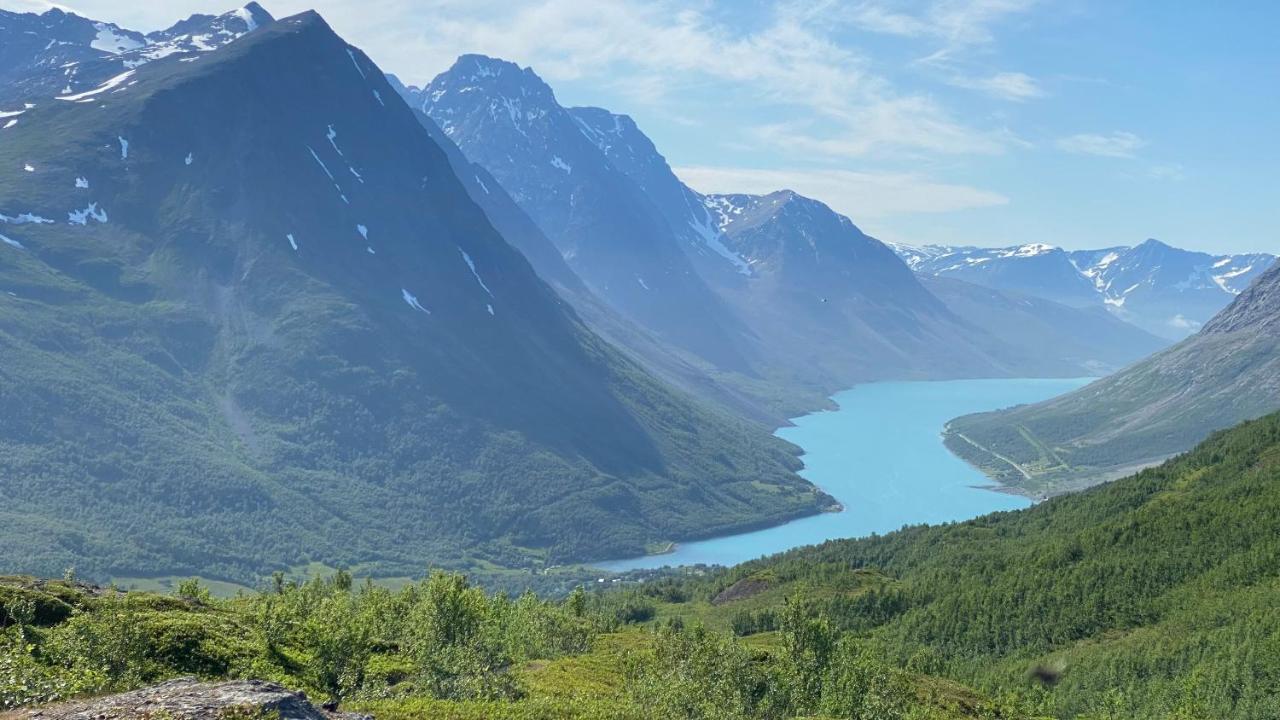 Lyngen, Mackay Appartment, Lyngen Lyngseidet Екстериор снимка